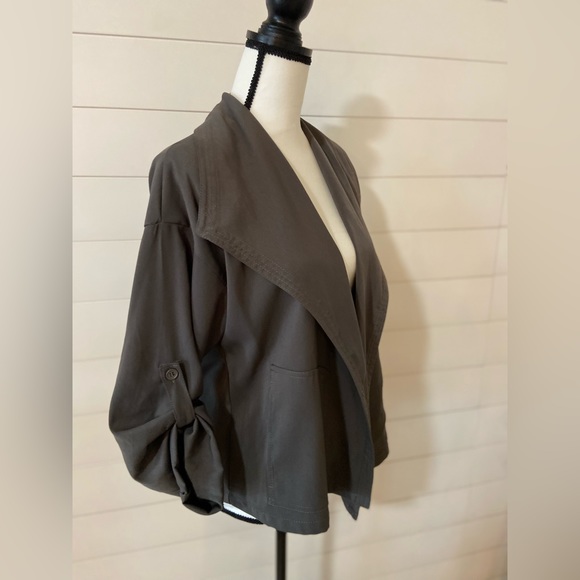 Max Studio Jacket - Picture 5 of 6